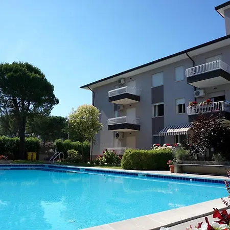 Beachside Flat With Shared Pool * Porto Santa Margherita di Caorle