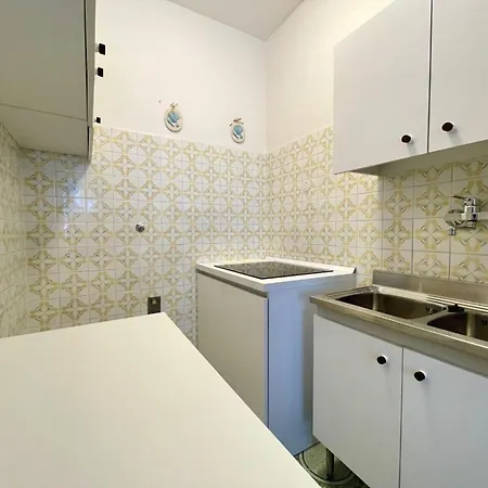 Beachside Flat With Shared Pool Apartment *