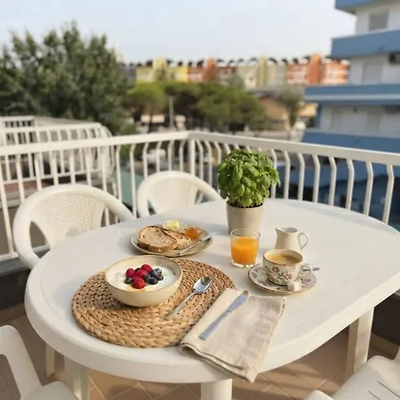Beachside Flat With Shared Pool Apartment *